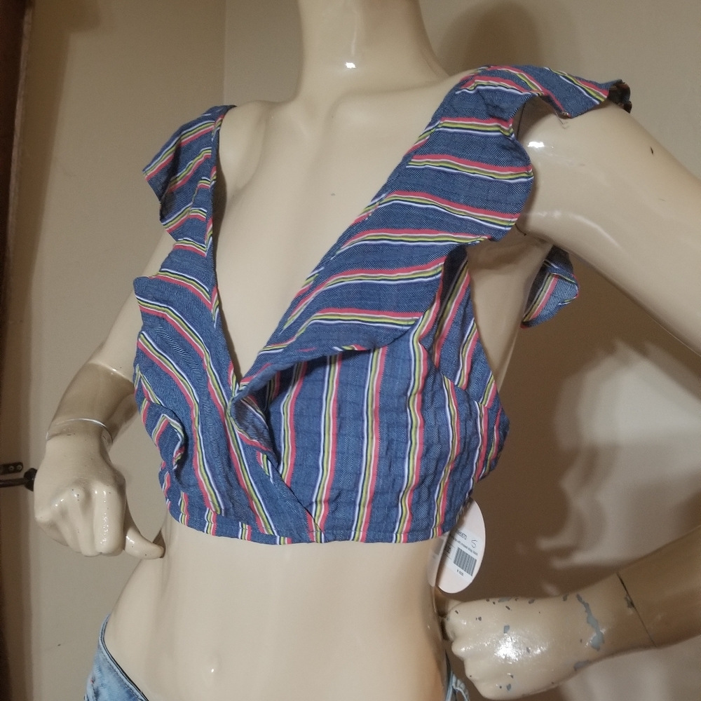 WILD HONEY STRIPED RUFFLE CROP TOP.